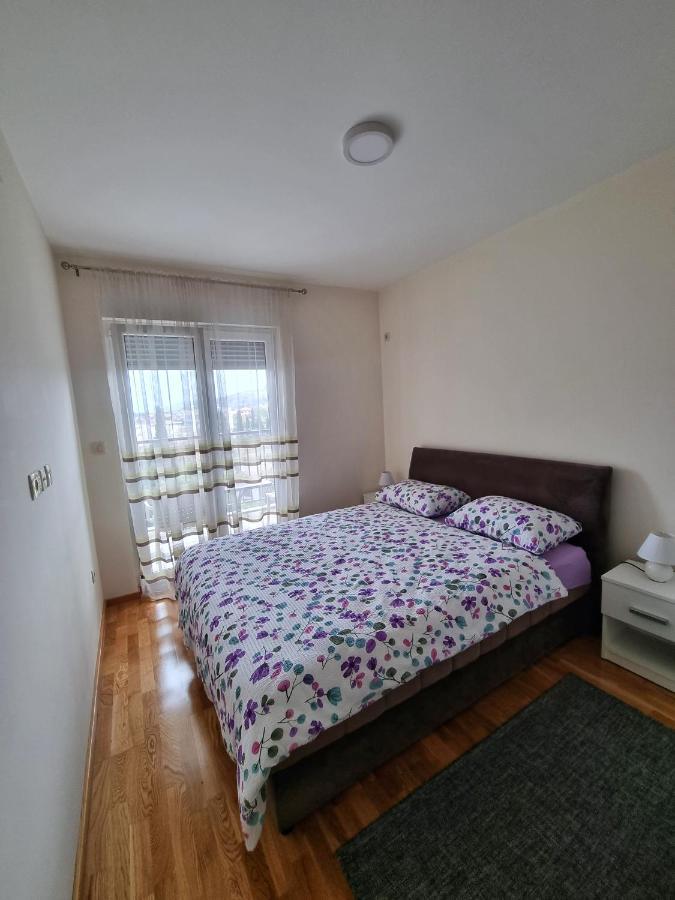 Riverside Apartment 波德戈里察 外观 照片